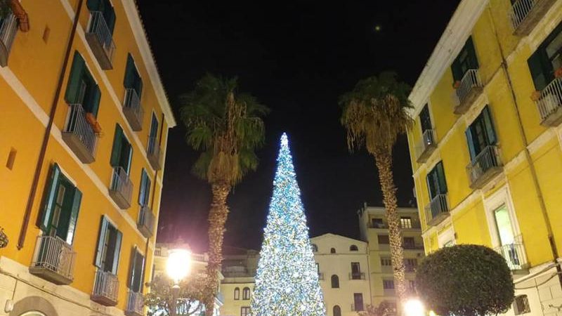 Luci d’Artista a Salerno: vivere la città tra i colori e la magia del Natale