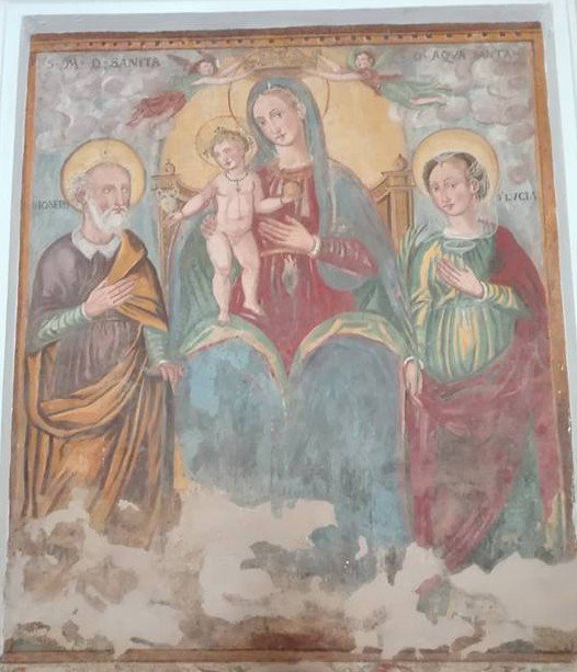 Acquasanta, affresco della Madonna