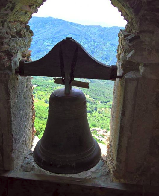 Capizzo, la campana di San Mauro