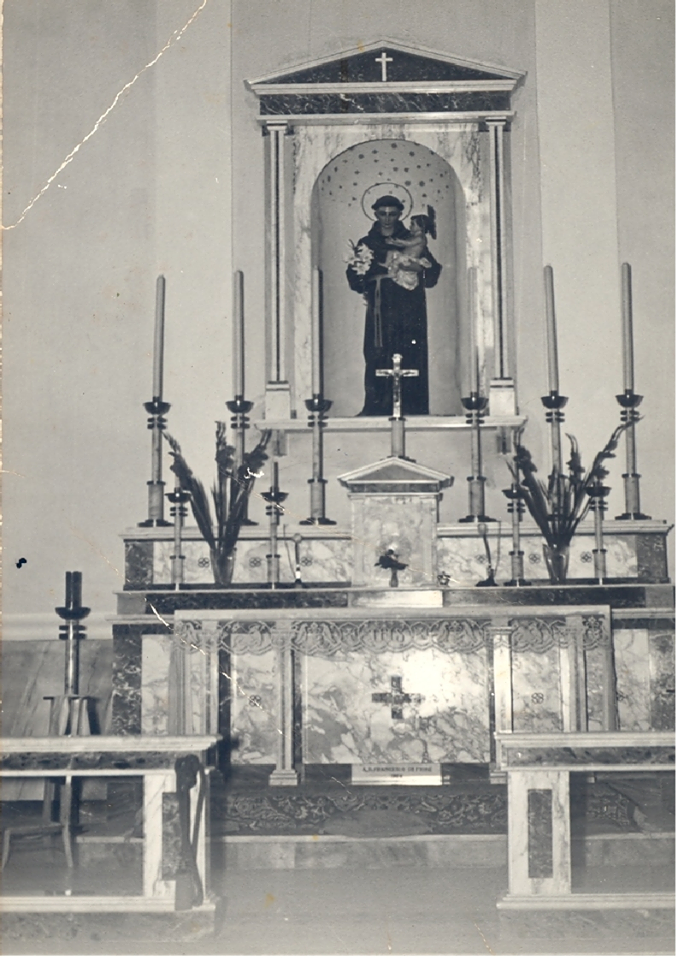Omignano Scalo, interno chiesa anni '60