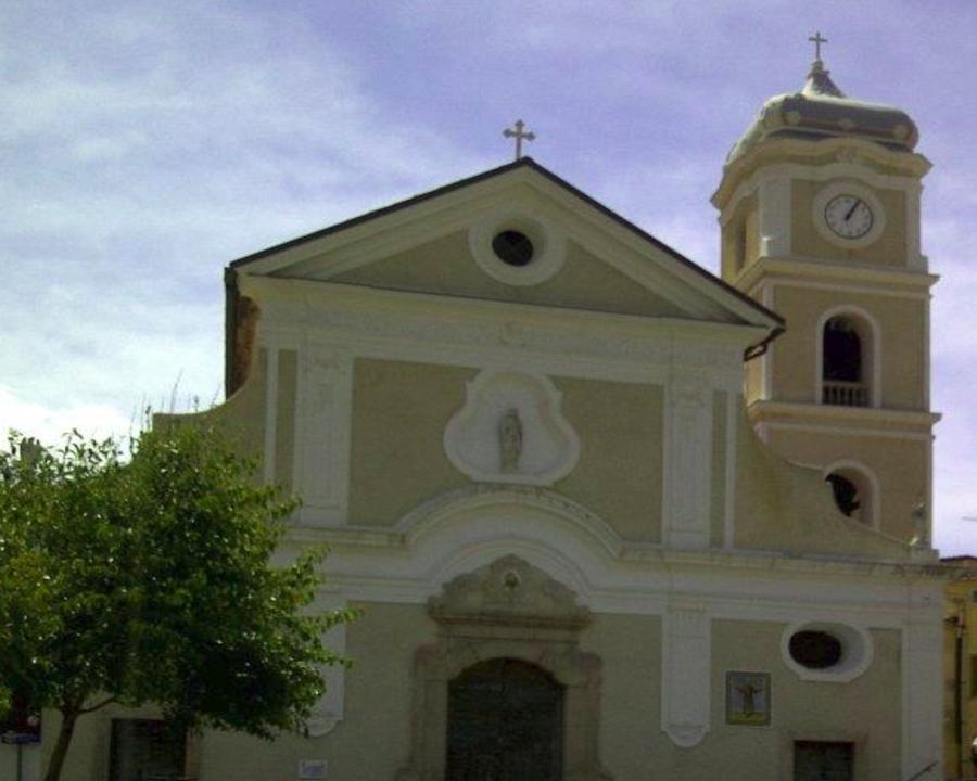 Valle dell'Angelo, Chiesa di San Barbato